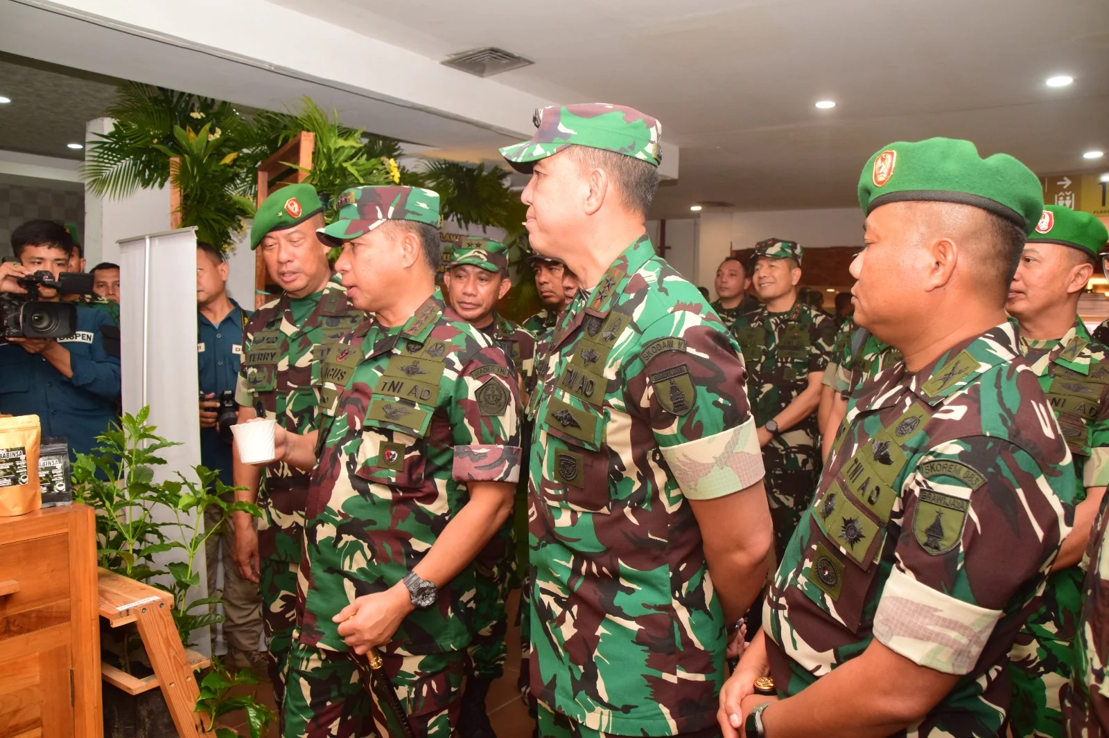Panglima TNI Apresiasi Produk Ketahanan Pangan Korem 083/Bdj