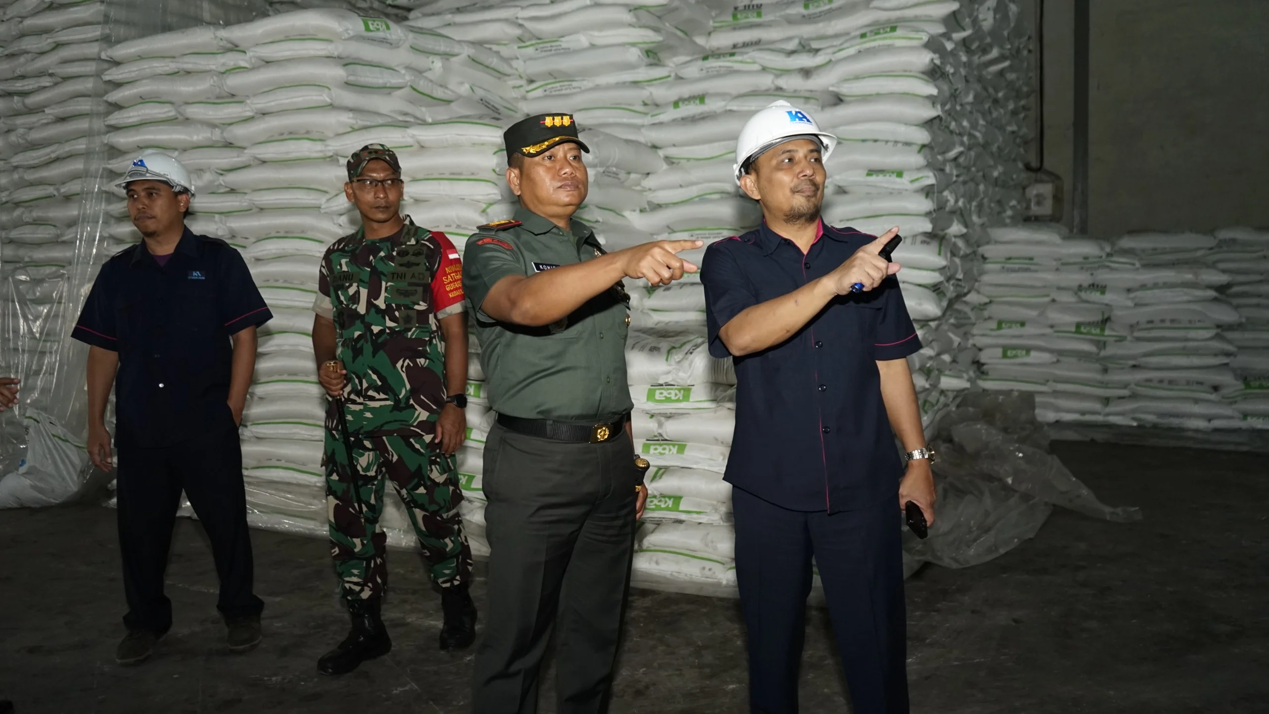 Danrem 083/Bdj Tinjau Pabrik Gula Kebon Agung, Komitmen TNI Dalam Gugus Tugas Kedaulatan Pangan