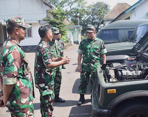 Kasrem 083/Bdj Pimpin Pemeriksaan Armada Dinas
