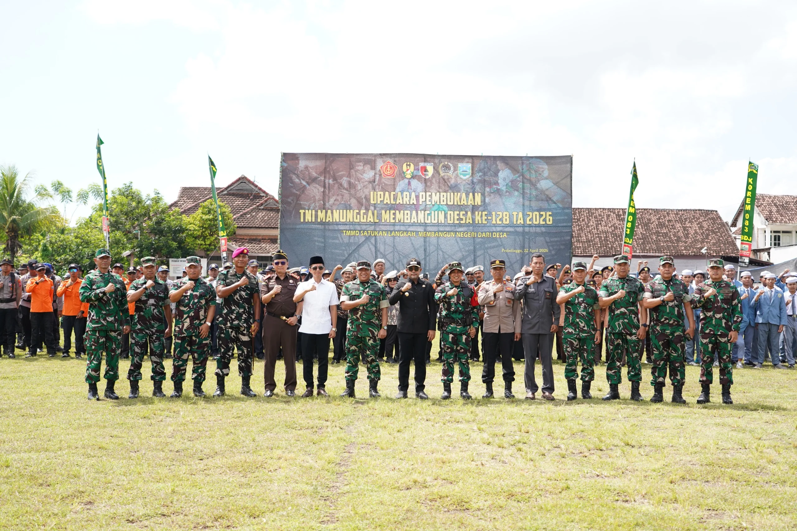 Dari Probolinggo untuk Indonesia TMMD Ke-128 dibuka Wujud Nyata TNI Membangun Negeri.