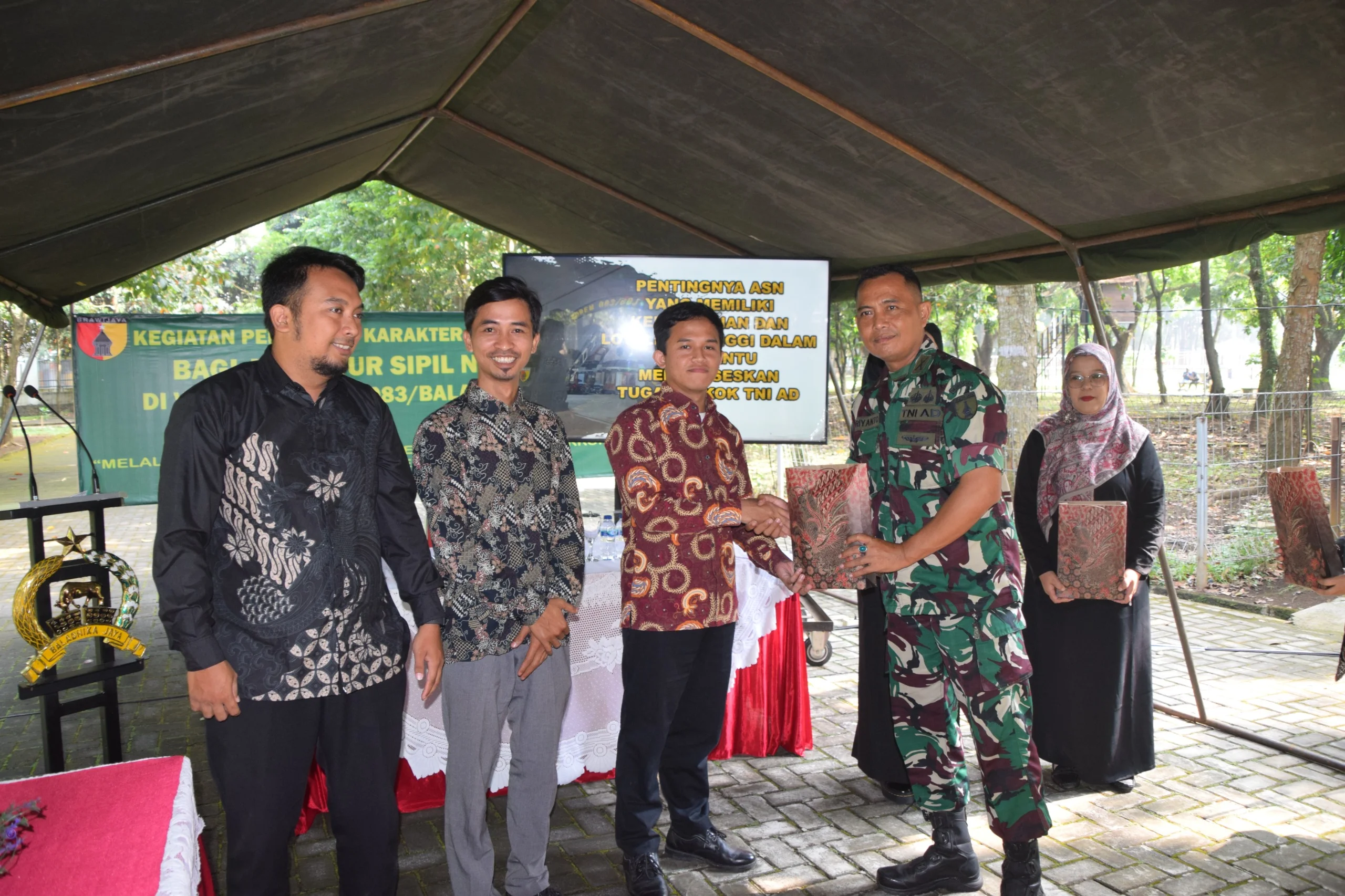 Korem 083/Baladhika Jaya Buka Kegiatan Penguatan Karakter Kebangsaan ASN Wilayah Malang Raya dan Pasuruan