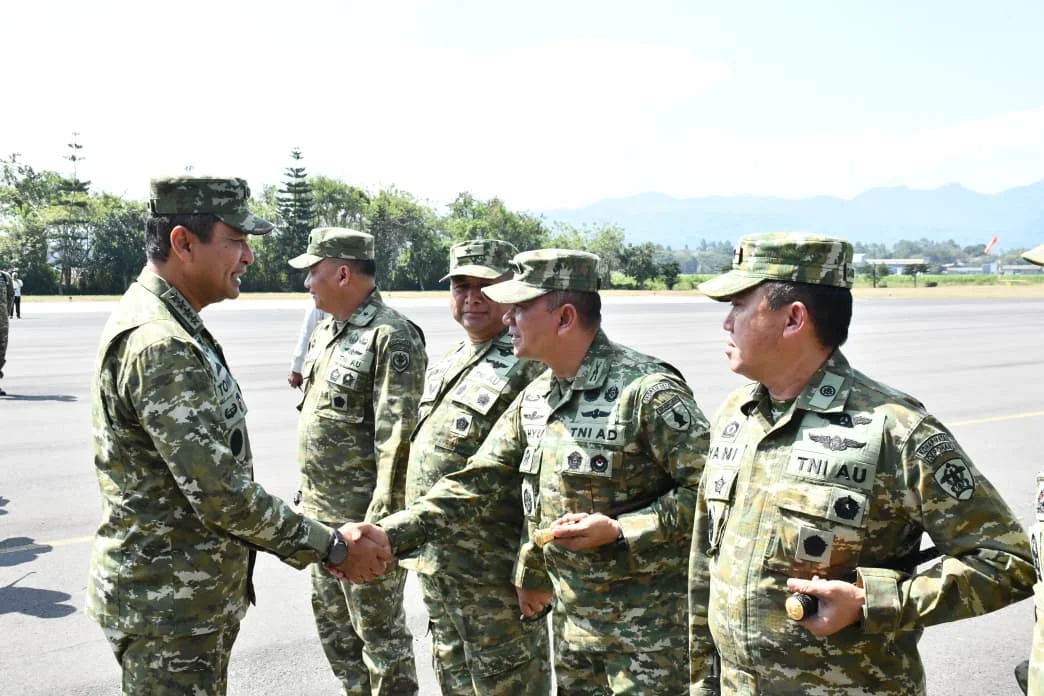 Kasau Marsekal TNI Mohamad Tonny Harjono Tinjau Program Strategis di Lanud Abdulrachman Saleh