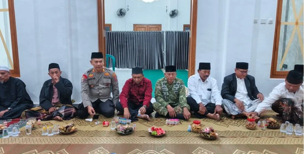 Danramil Pesanggaran Hadiri Memperingati Maulid Nabi, Perkuat Ukhuwah Islamiyah dan Akhlak Mulia