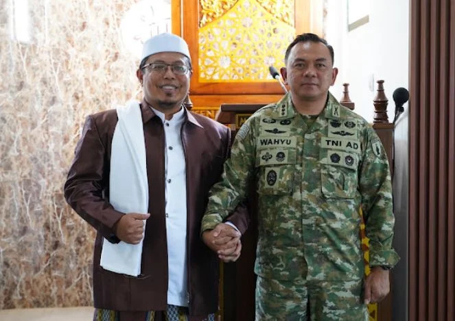 Danrem 083/Bdj Ajak Prajurit Teladani Akhlak Rasulullah SAW