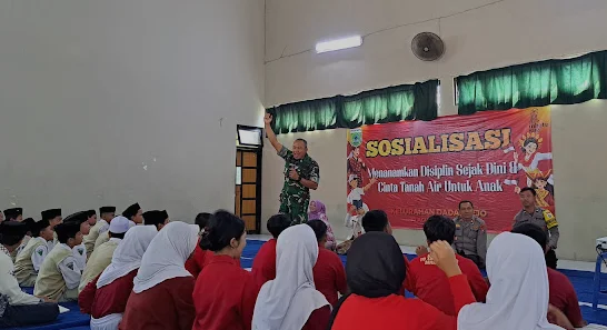 Danposramil Junrejo Tanamkan Disiplin dan Cinta Tanah Air kepada Pelajar