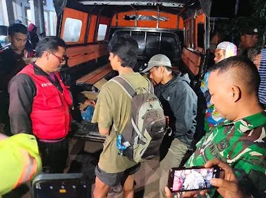 Berpacu dengan Waktu di Gunung Krincing, Babinsa dan Tim Gabungan Berhasil Evakuasi Tiga Pendaki Hilang