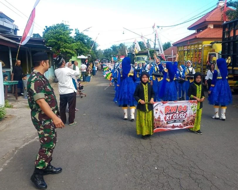 Babinsa Kabat Sertu Tofan Hermoko Amankan Arak-arakan Maulid Nabi di Dusun Krajan by Redaksi 27 Agustus 2026 | 09:55 WIB