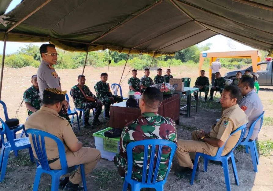 Danramil Kapten Arm Fredy Abram Gelar Selamatan Jelang Latbakjatri Semester II Kodim 0825/BWI di Lapangan Tembak 515