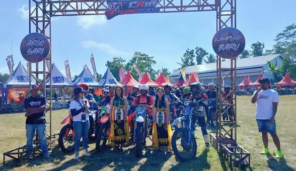 Babinsa Ringinkembar Hadiri Bakti Sosial Trail untuk Perbaikan Masjid Al Ikhlas