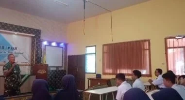 Koramil Panji Tanamkan Wawasan Kebangsaan kepada Pelajar SMA Muhammadiyah 1