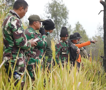Satgas Karhutla Korem 083/Bdj Sisir P30 Cegah Api Kembali Berkobar