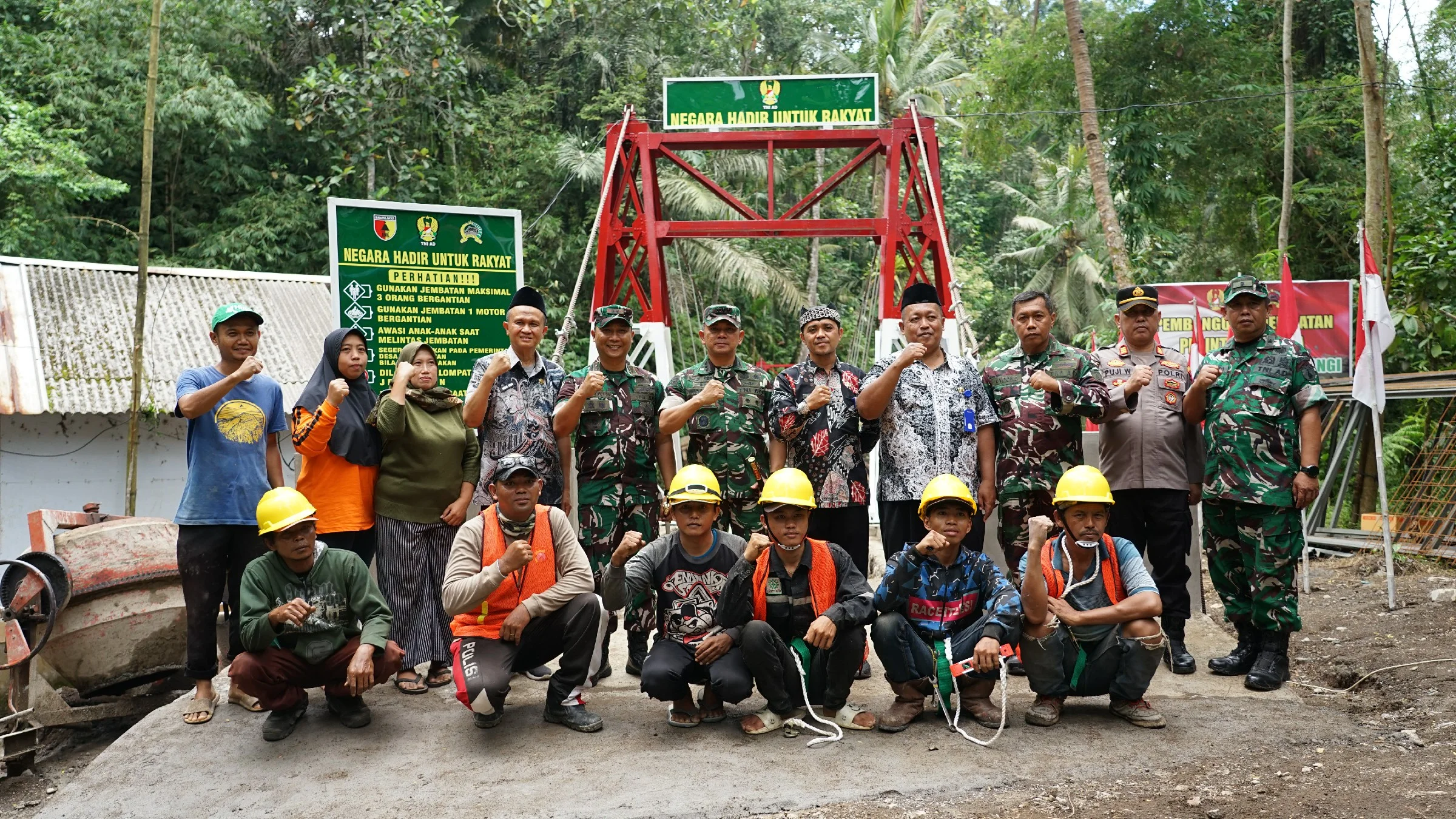 Tinjau Jembatan Songgon, Danrem 083 Sebut Infrastruktur Hebat Harus Bermuara pada Kesejahteraan Rakyat