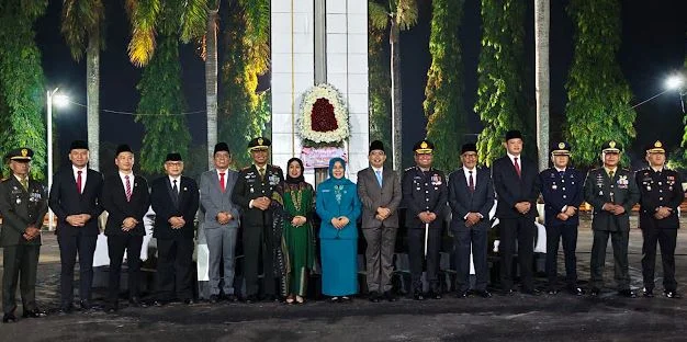 Kodim 0824/Jember Bersama Forkopimda Jember Kobarkan Semangat Pengabdian Lewat Apel Kehormatan dan Renungan Suci