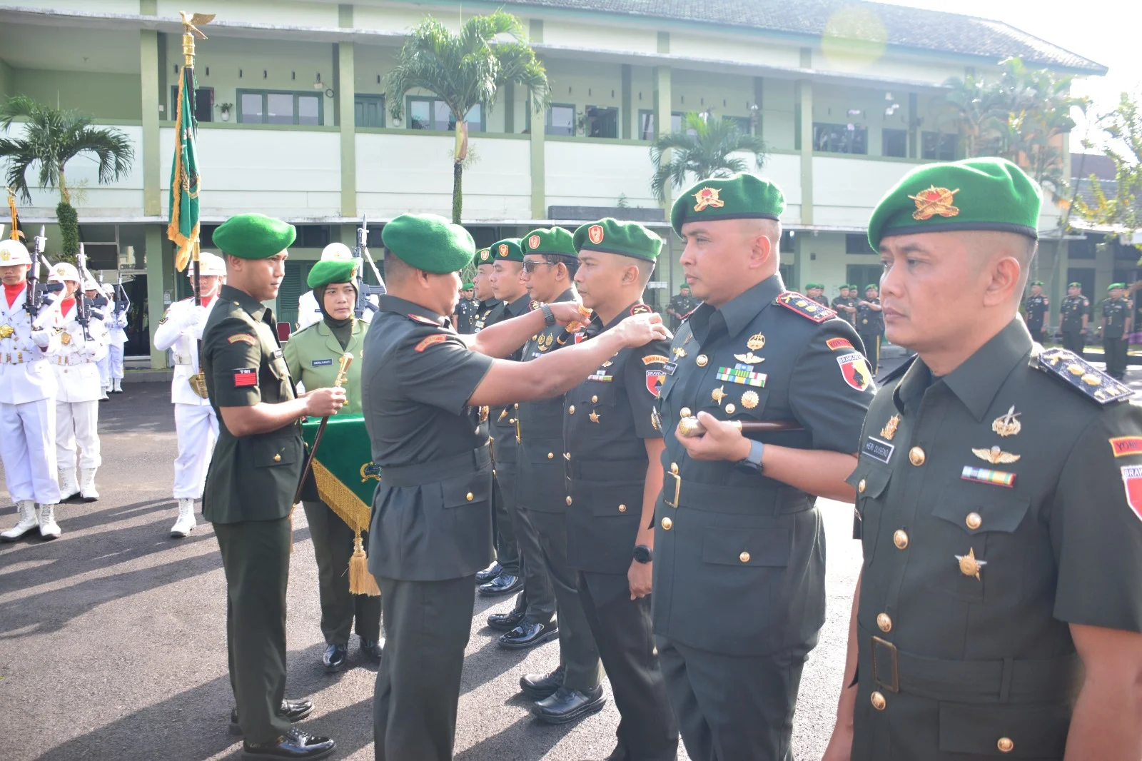 Danrem 083/Bdj Pimpin Sertijab Tiga Pejabat Baru Di Malang
