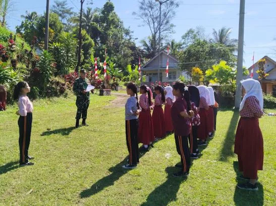 ak Sekadar Persiapan Lomba, Babinsa Kenongo Tanamkan Disiplin dan Kekompakan Lewat PB