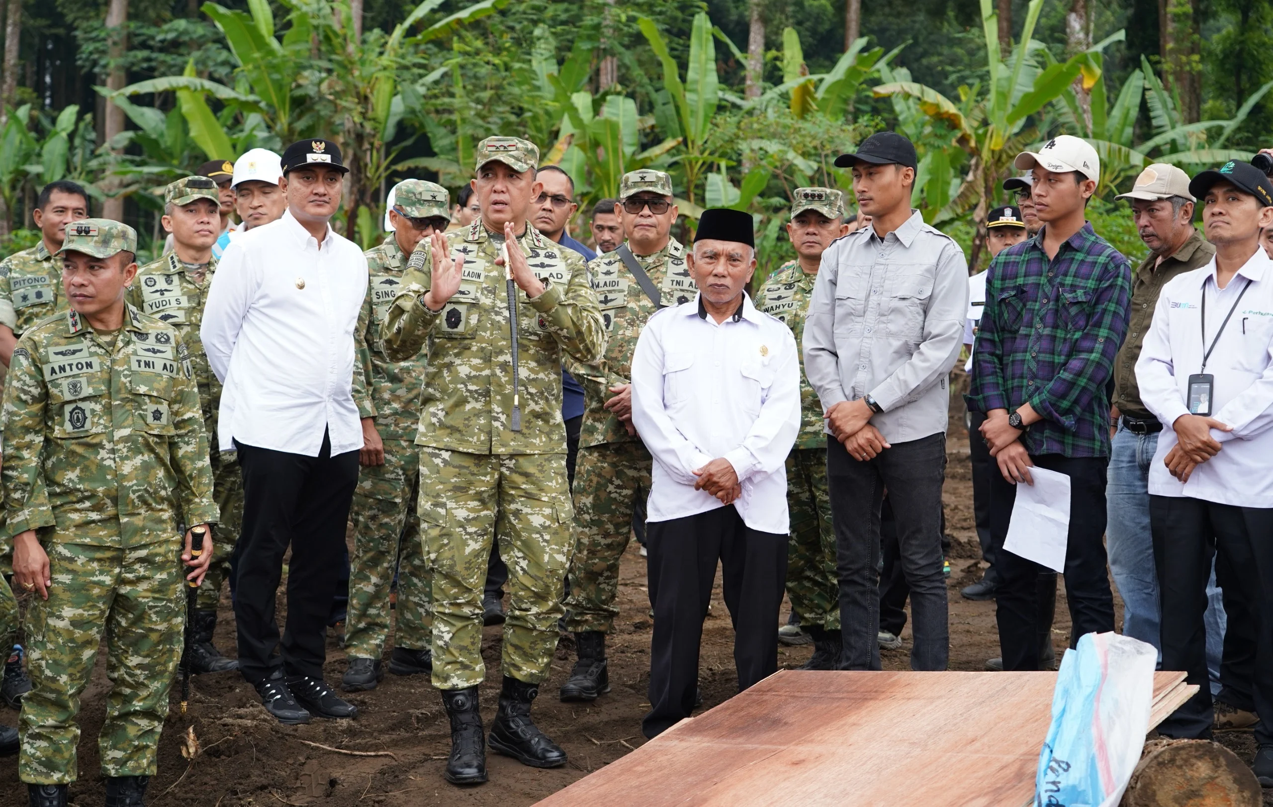 Danrem 083/Bdj: Yonif TP Lumajang Perkuat Pertahanan dan Dongkrak Ekonomi Masyarakat