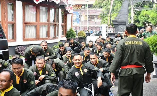 Danrem 083/Bdj Tekankan Pengendalian Diri dalam Penguasaan Bela Diri Militer